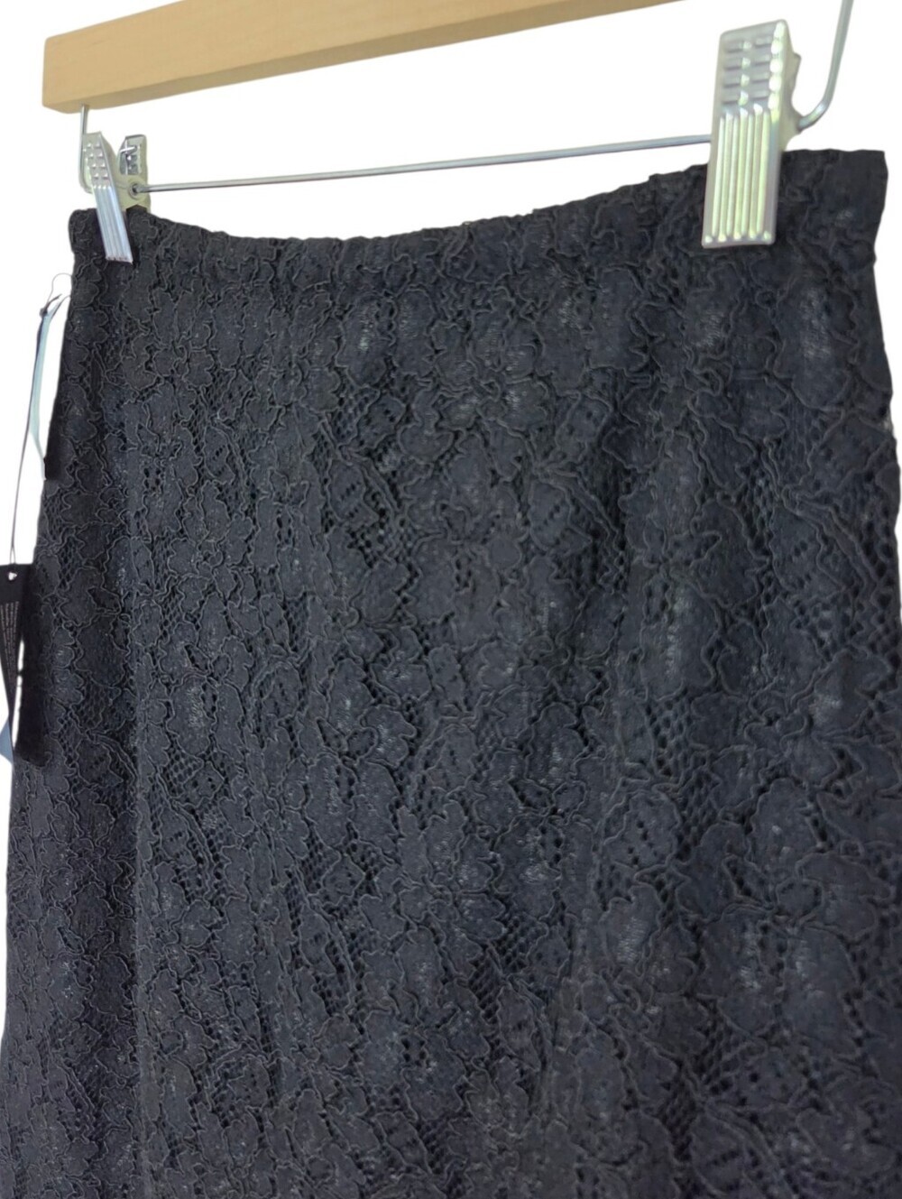 Aritzia Babaton Jasper Lace Pencil Skirt Women 6 Black NWT - Picture 6 of 13